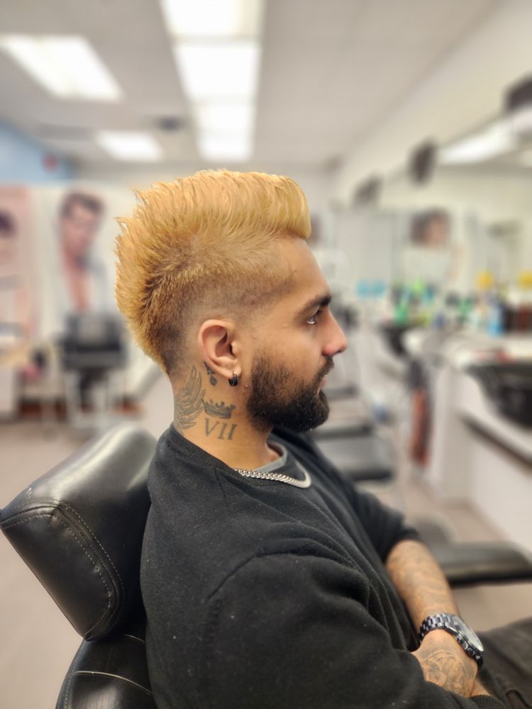 THE MAKEOVERHOUSE Updated September 2024 16 Photos 2200 Martin