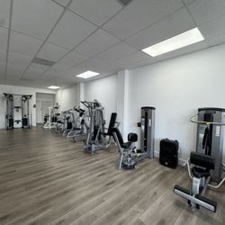 Thunder Gym - SELECT EQUIPMENT