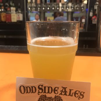 Eats and Crafts - Bars Near Me - Troy, Michigan