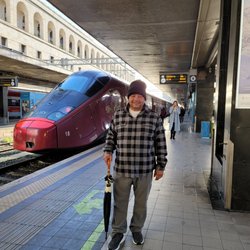Italo Treno Nuovo Trasporto Viaggiatori - Me about to board.
