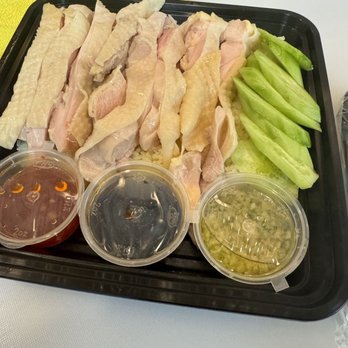 Mimi Chicken Rice - The chicken is very tender, the sauce is very fragrant, and the rice is very soft. I really like to eat it！ - Health Markets Near Me - Costa Mesa, California