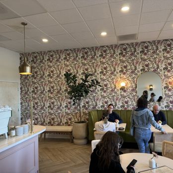 Flora Cafe - Cafes Near Me - Bonita, California