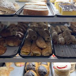 Bakery Panaderia y Pasteleria La Imperial - Concha