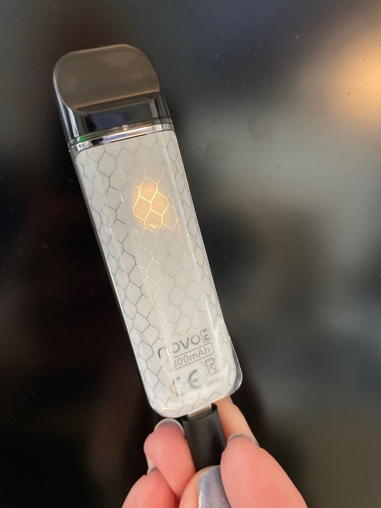 HOUSE OF PIPES Updated August 2024 114 Photos & 71 Reviews 925 NE