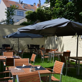 Papy's - Le jardin vous accueille dès que le beau temps est là! - Belgian Near Me - Ixelles, BRU Papy's - Le jardin vous accueille dès que le beau temps est là! - Belgian Near Me - Ixelles, BRU