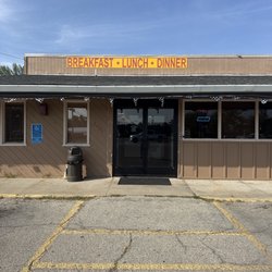 East Side Diner - Unassuming front of restaurant