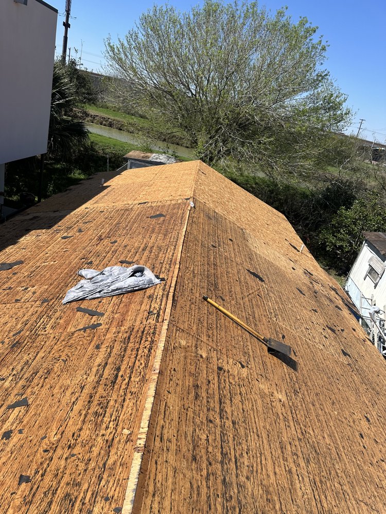 Slide of Smart Roofing Specialist