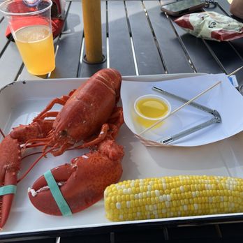 Travelin Lobster - Seafood Near Me - Bar Harbor, Maine