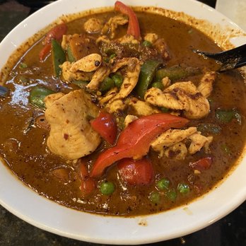 Pink Basil - Red curry, heat level, 100 - Asian Fusion Near Me - Mystic, Connecticut