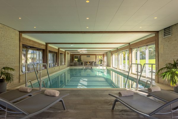 LES MANOIRS DE TOURGÉVILLE Hôtel Piscine & SPA by null