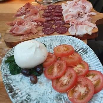 Obicà - Selezione di Salumi and 250GR Bufala w/Baby Spinach, Datterini Tomatoes & Olives - Italian Near Me - London, XGL