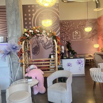 S Level Tea - Cozy interior - Bubble Tea Near Me - Burien , Washington S Level Tea - Cozy interior - Bubble Tea Near Me - Burien , Washington