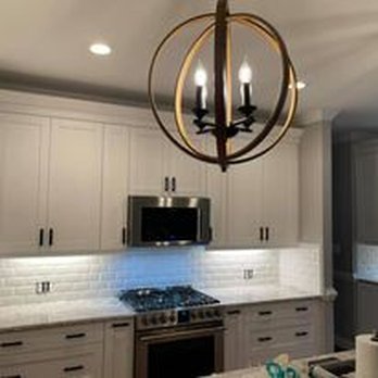 Level Up Tile & Flooring - a kitchen - Tiling Near Me - Williamsburg, Virginia