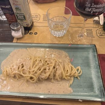 La Locanda del Tempio - Caccio e Pepe - Italian Near Me - Rome, RM