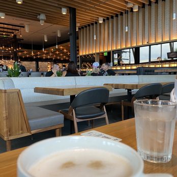 Earls Kitchen + Bar - New American Near Me - Miami, Florida Earls Kitchen + Bar - New American Near Me - Miami, Florida