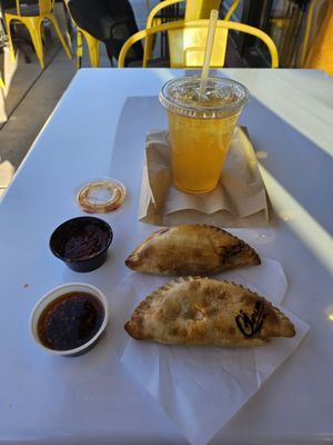 Maria Empanada by null