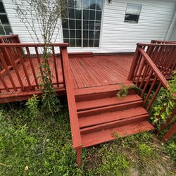 Little's Pressure Washing - Porch wash in Florence Alabama