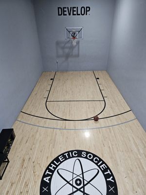 CRUNCH FITNESS WEST HILLS Updated October 2025 18 Photos 19