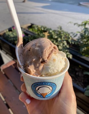 Sarah's Handmade Ice Cream River Road by null