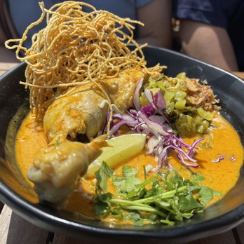 Unchai Thai Restaurant - Khao soi - Thai Near Me - Vancouver, British Columbia