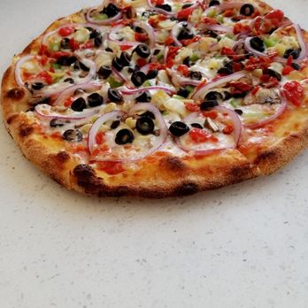 Pictured Rocks Pizza - Veggie pizza - Pizza Near Me - Munising, Michigan