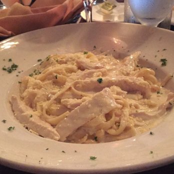 Limoncello Naples - Alfredo con Pollo - Italian Near Me - Naples, Florida