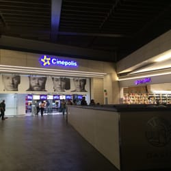 Cinepolis - La entrada