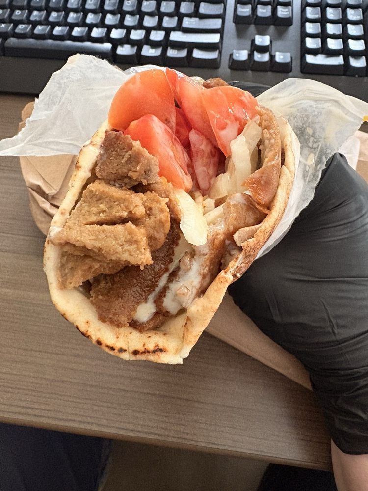 Simply Donairs Logo