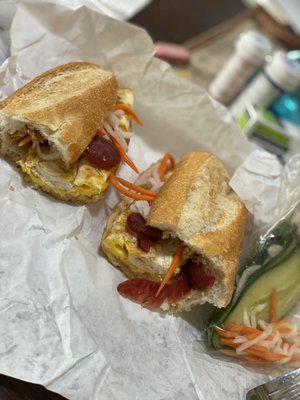 Y-Linh Sandwiches by null