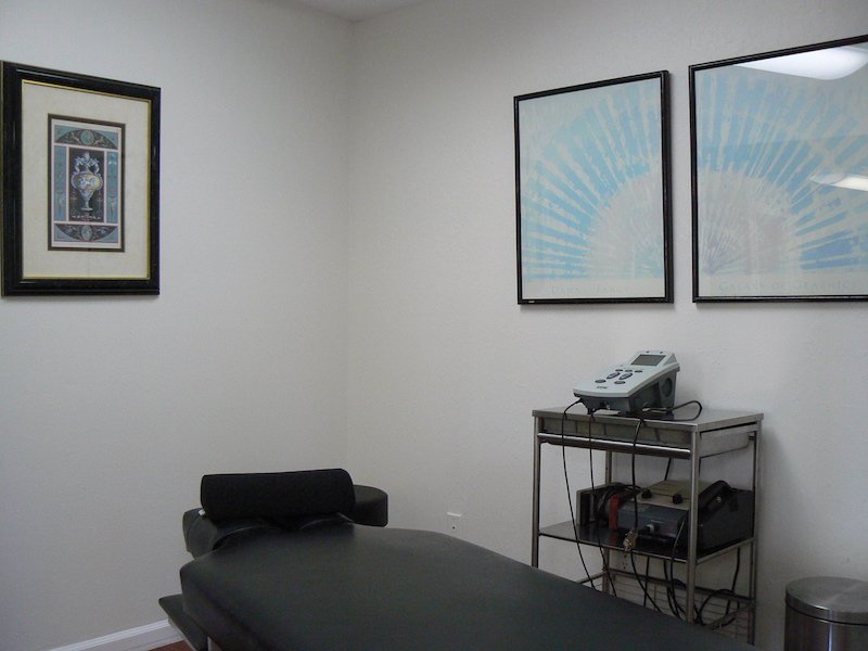 Frost Chiropractic Longevity & Wellness Logo