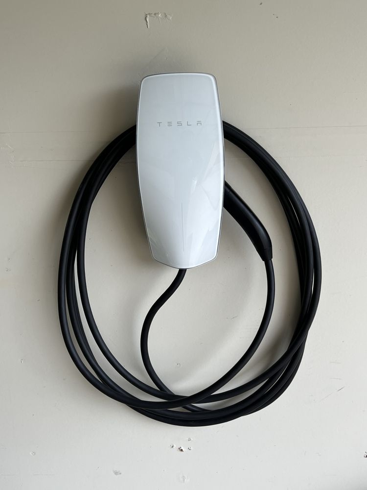 Slide of iKnow Electric