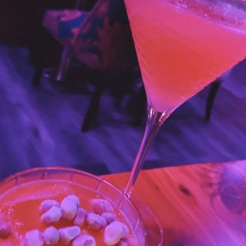 Lit Kitchen & Lounge - Downtown Princess & Get Kinky - New American Near Me - Dallas, Texas Lit Kitchen & Lounge - Downtown Princess & Get Kinky - New American Near Me - Dallas, Texas