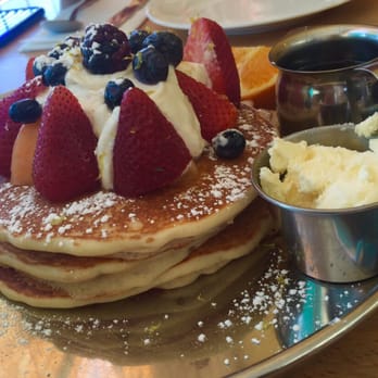 Main Kitchen Cafe - Delicious! - New American Near Me - Granada Hills, California Main Kitchen Cafe - Delicious! - New American Near Me - Granada Hills, California