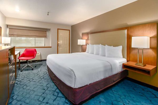 Red Lion Hotel Templin's on the River by null