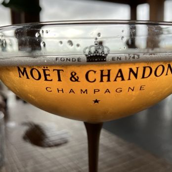 Rinascente - Champagne Cocktail - Department Stores Near Me - Rome, RM