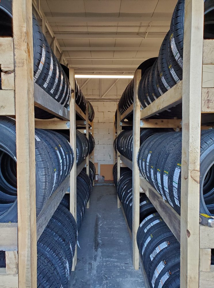 12TH STREET TIRES Updated September 2024 15 Photos & 16 Reviews 2001 S 12th St,