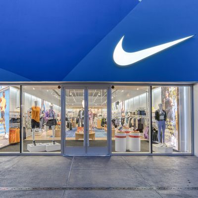 grapevine mills nike store