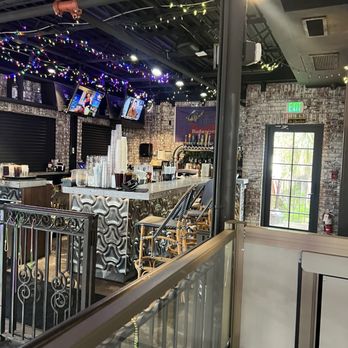 Mudbugs Cajun Kitchen - Indoor dining - Cajun/Creole Near Me - Sanibel, Florida