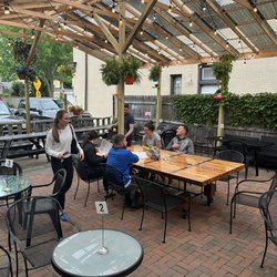 Riverwest Pizza - Outside patio