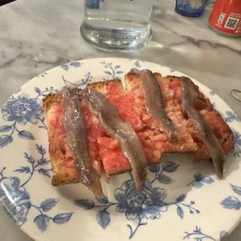 SOMA Restaurant - Bead with anchovy - Tapas Bars Near Me - Barcelona, B