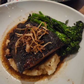 Ballast Point Brewing Long Beach - Beer Braised Short Ribs - Breweries Near Me - Long Beach, California