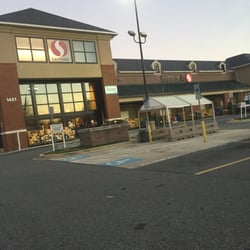 Safeway - Good location