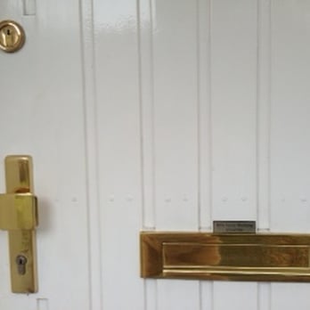AKS Schlüsselnotdienst - ALLES Klar Schlüsseldienst & Schlüsselnotdienst Hamburg. Montage von Schutzrosetten Gewünscht? Kein Probleme, wir helfen. Bild_02 - Keys & Locksmiths Near Me - Hamburg, HH AKS Schlüsselnotdienst - ALLES Klar Schlüsseldienst & Schlüsselnotdienst Hamburg. Montage von Schutzrosetten Gewünscht? Kein Probleme, wir helfen. Bild_02 - Keys & Locksmiths Near Me - Hamburg, HH