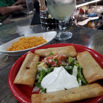 Casa Agave Mexican Cuisine - Taquitos and margaritas! Delicious! - Mexican Near Me - Painesville, Ohio