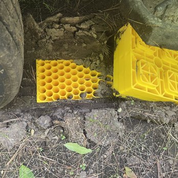 Camp Hudson Pines - Our leveling blocks sinking into the soft soil. - Campgrounds Near Me - Corinth, New York
