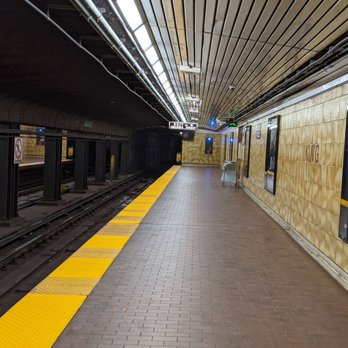King Station - Train Stations Near Me - Toronto, Ontario