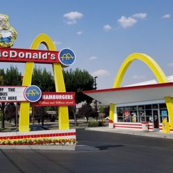 McDonald's - Nice to see the old architecture