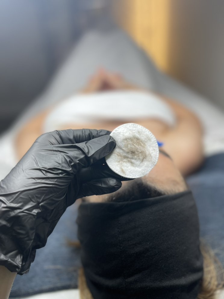 Vander Rich Aesthetics Logo