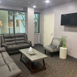HelpUSleep Center - Waiting Room