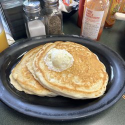 DJ's North Woods Family Restaurant - Side of pancakes 10/10